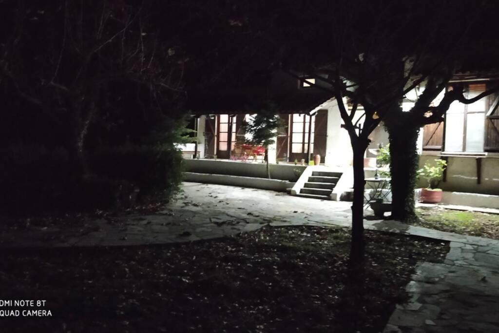 Αρχοντικο Στουσ Προποδεσ Του Ορουσ Διρφυσ Villa Loutsa  Exterior foto